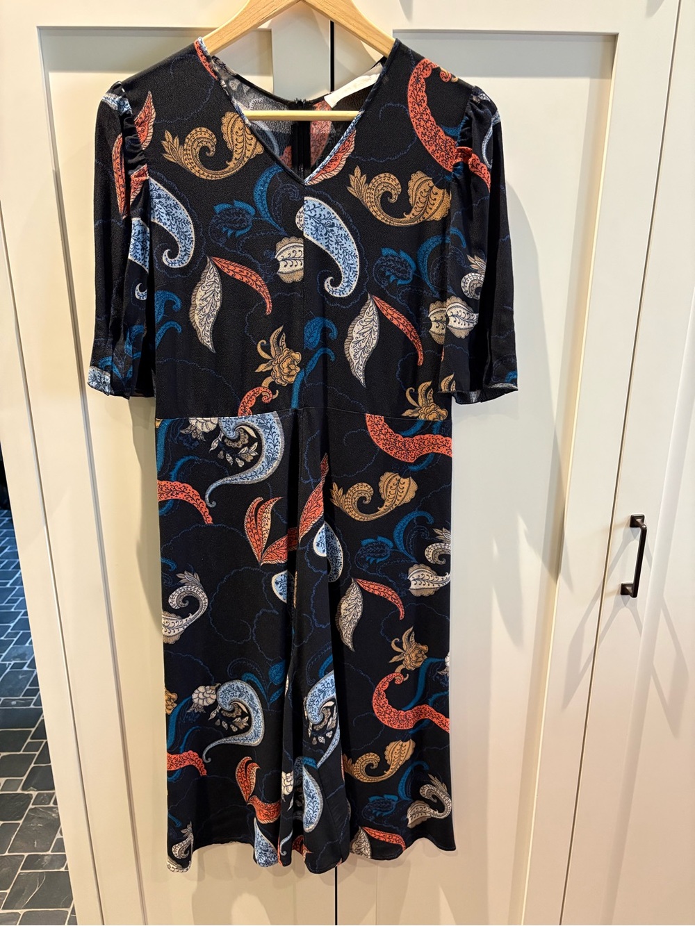 Women’s Navy Paisley Print Midi Dress